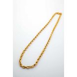 Goldcollier750-er Gelbgold, ca. 44,3 g. Collier im Fantasiemuster. Karabinerverschluss. L. ca. 53