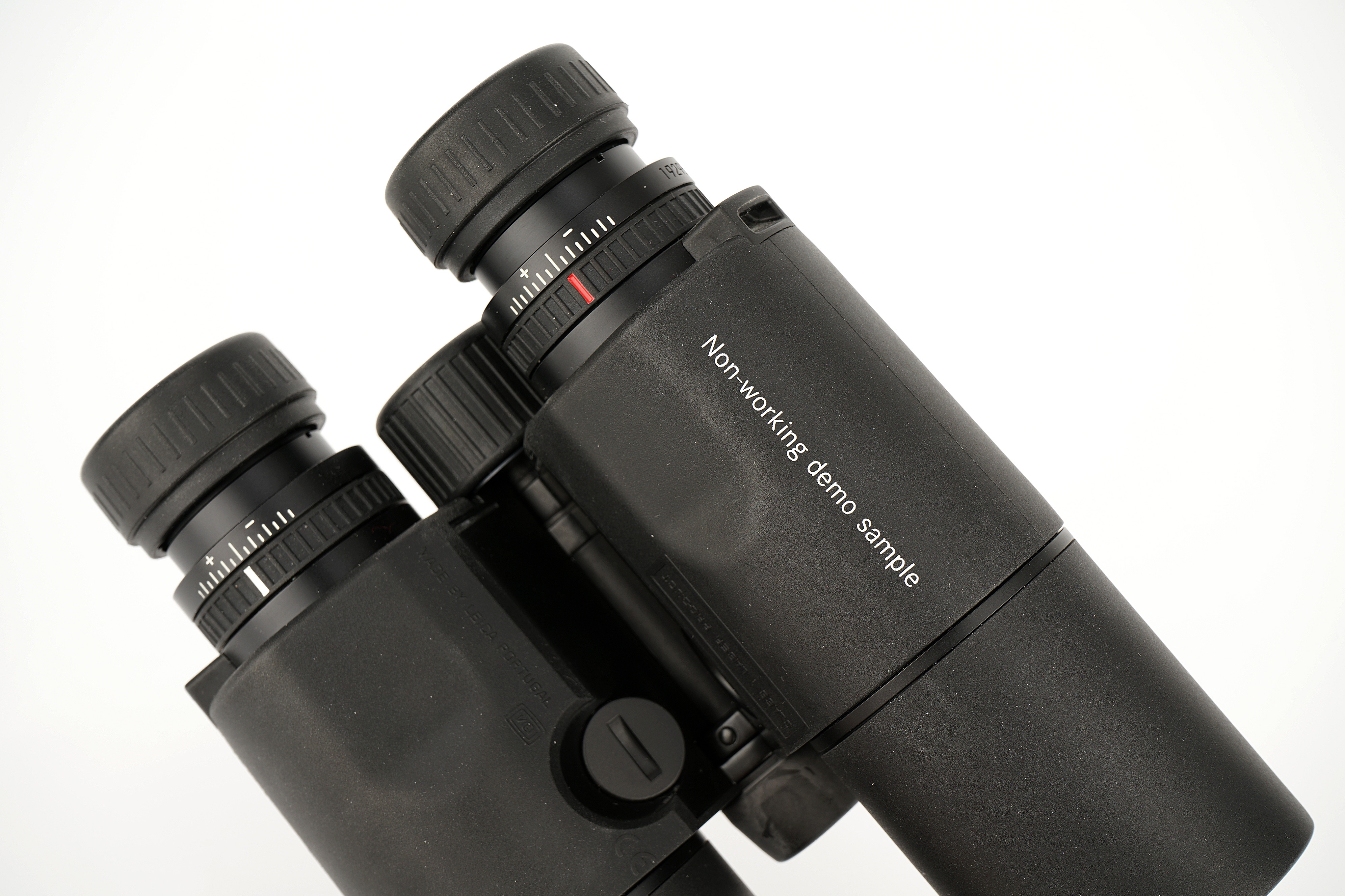 A Pair of Leitz Geovid 10x42 HD 'Demonstration' Binoculars, - Image 3 of 3