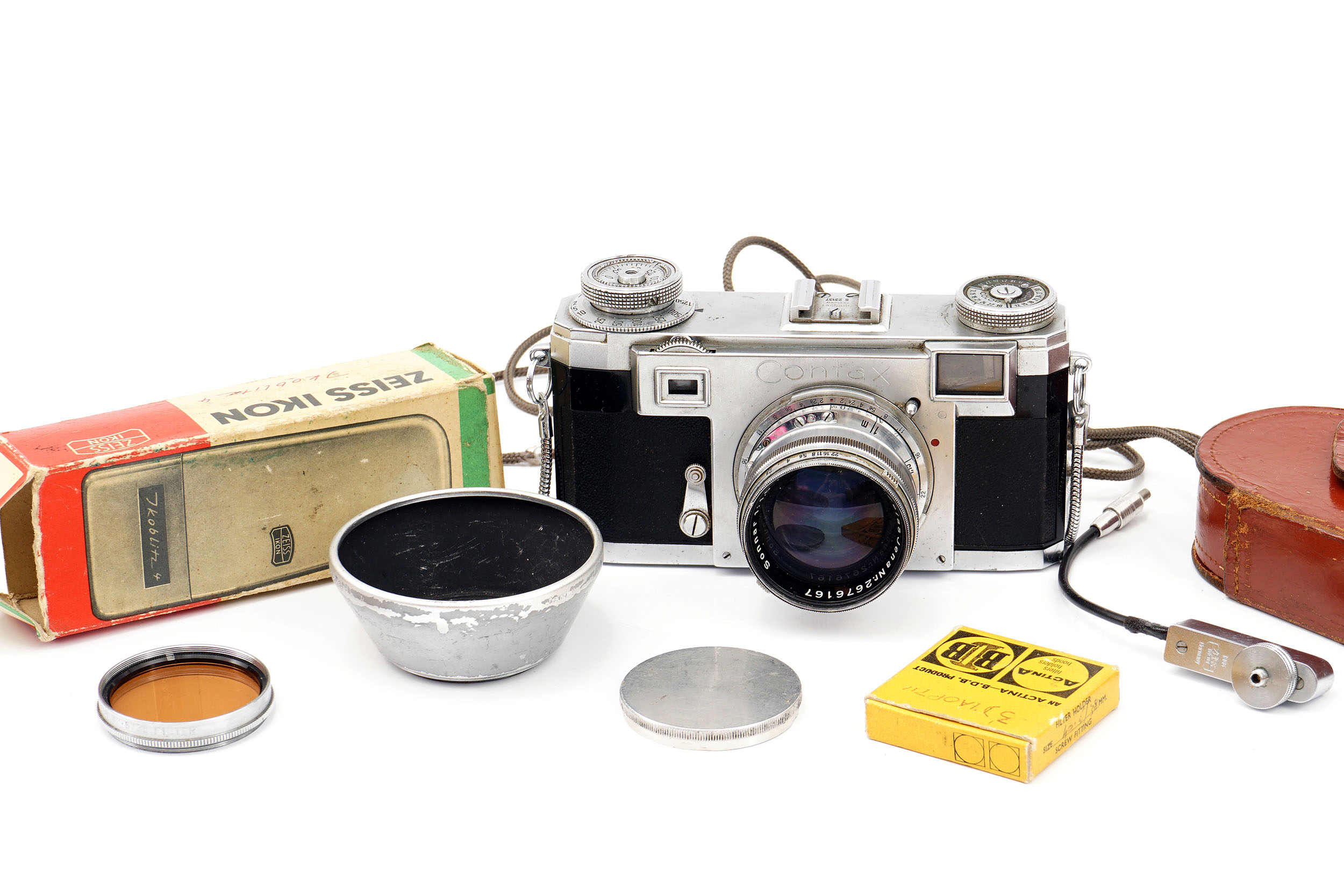 A Zeiss Ikon Contax IIa Rangefinder Camera,