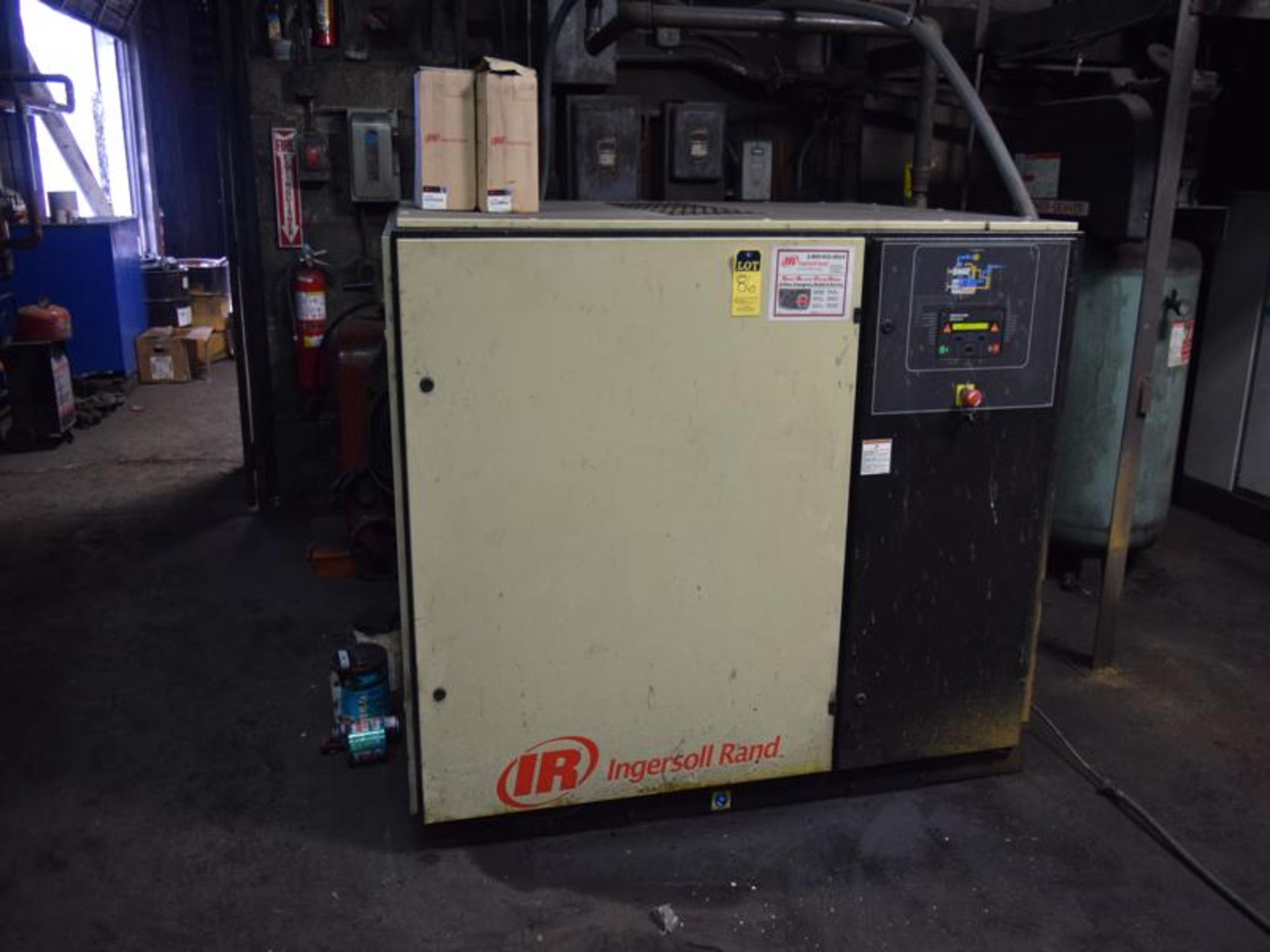 2010 Ingersoll Rand model SSR-UP6-40-125BP 40 hp screw type air compressor s/n PG5281U10042, 19507