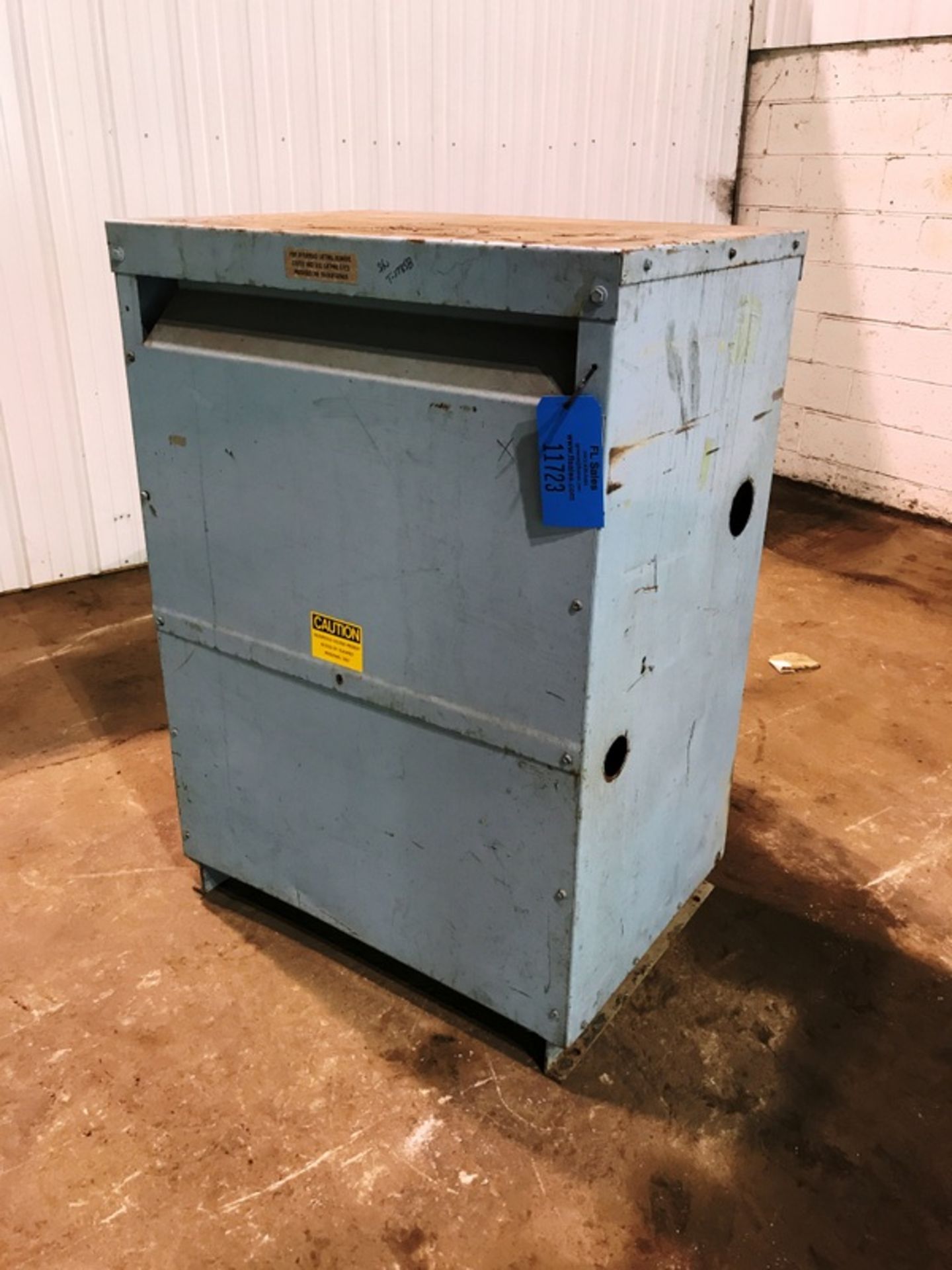 TRANSFORMER 480 TO 120 VOLT 35" X 25" X 49" 475LBS - Image 2 of 3