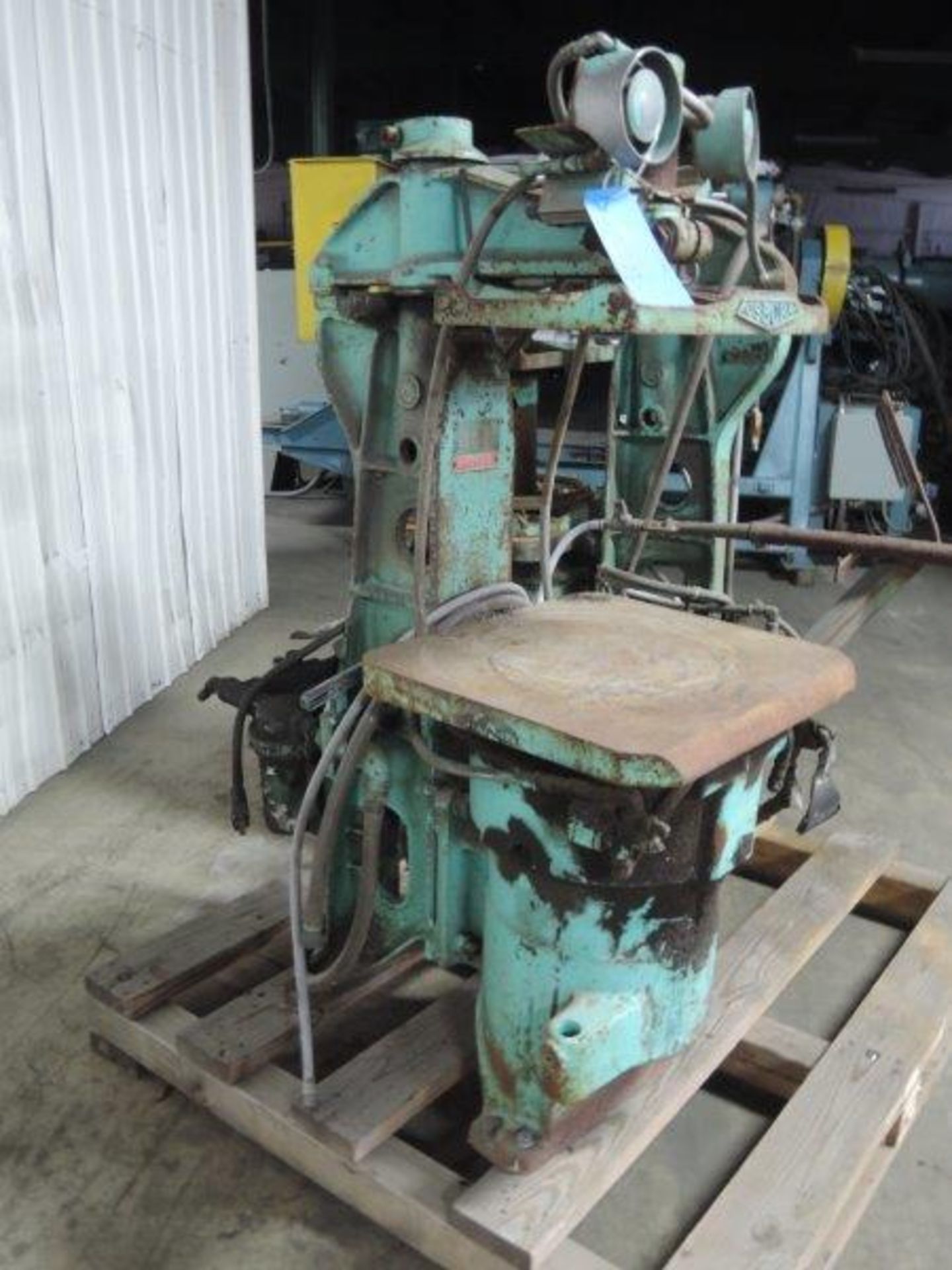 OSBORN MODEL 212RJW MOLDING MACHINE S/N NONE - Image 2 of 2