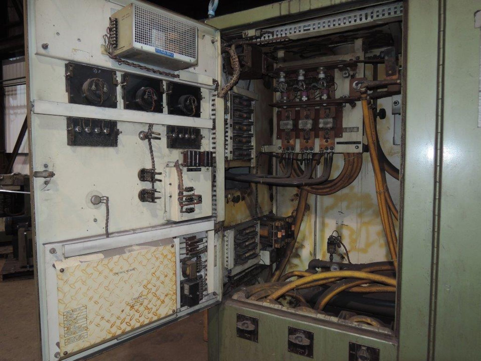 1980 INDUCTOTHERM MODEL VIP MK IV CORELESS INDUCTION POWER SUPPLY S/N 80-75180-244-11 - Image 4 of 5
