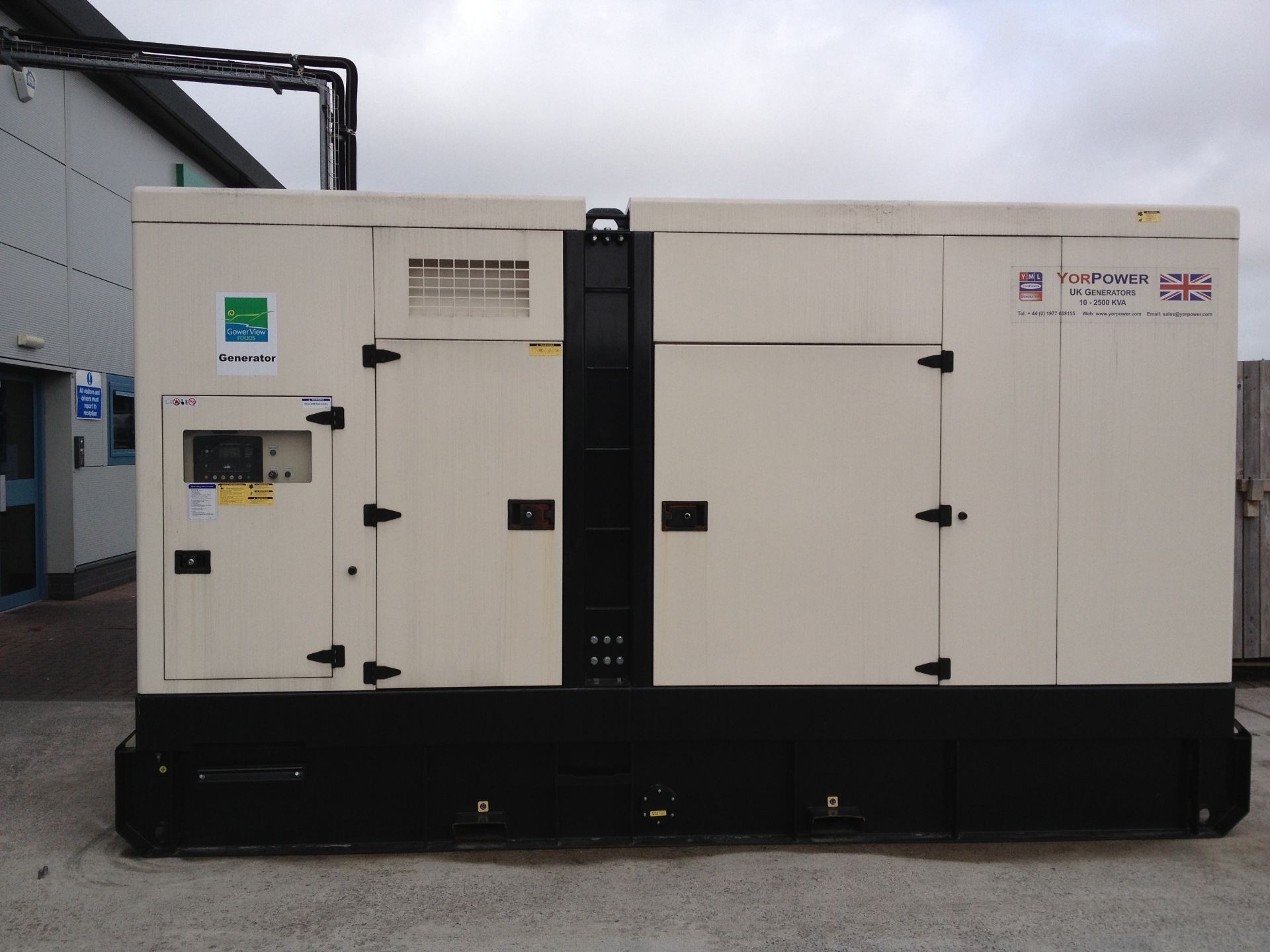 Genset Generator. 350 KVA. The generator has done 336hrs and is a Perkins engine - Image 2 of 10