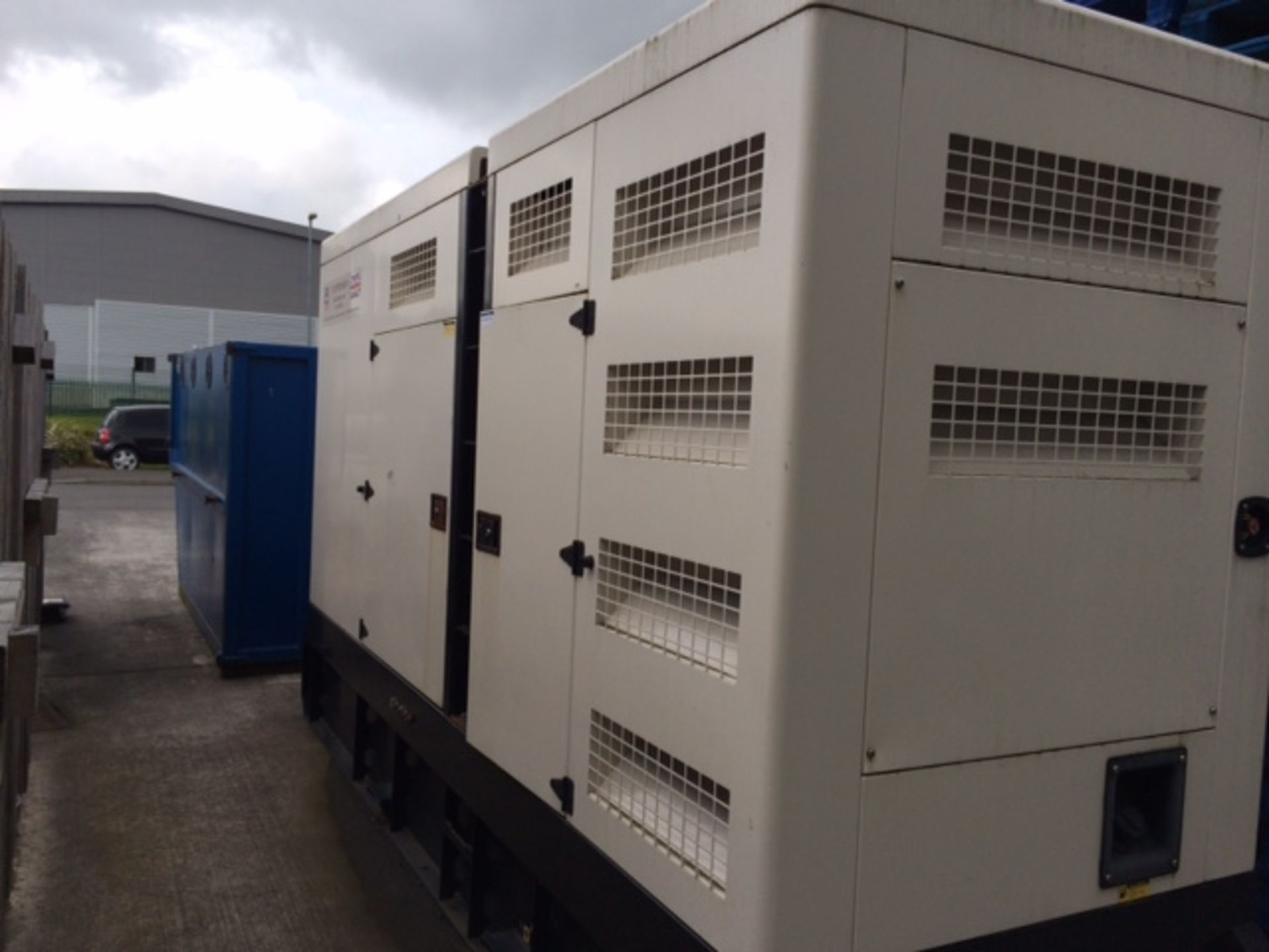 Genset Generator. 350 KVA. The generator has done 336hrs and is a Perkins engine - Image 3 of 10