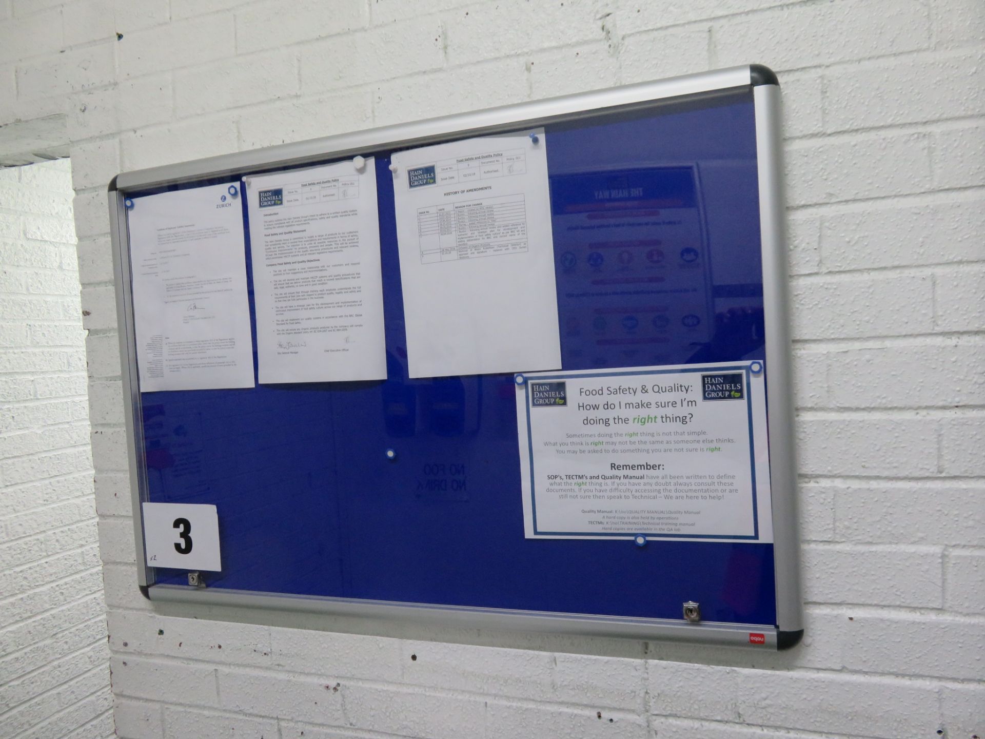 2 x Wall mounted Display Boards glass fronted. Approx. 950 x 650mm high and 1200 x 900. Lift out £10