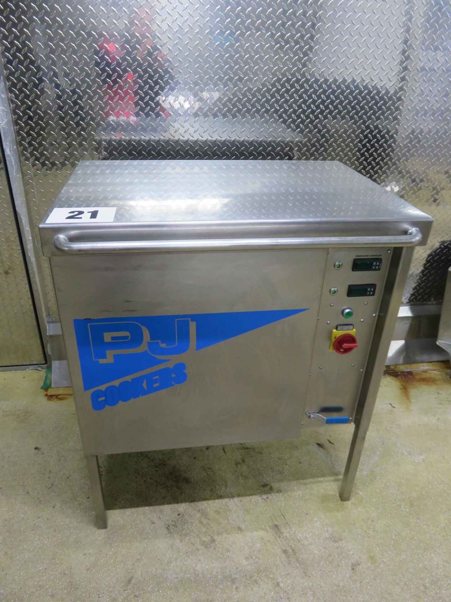 PJ Cookers Vessel electrically heated. S/s. approx. 30 litre capacity. Lift out £35