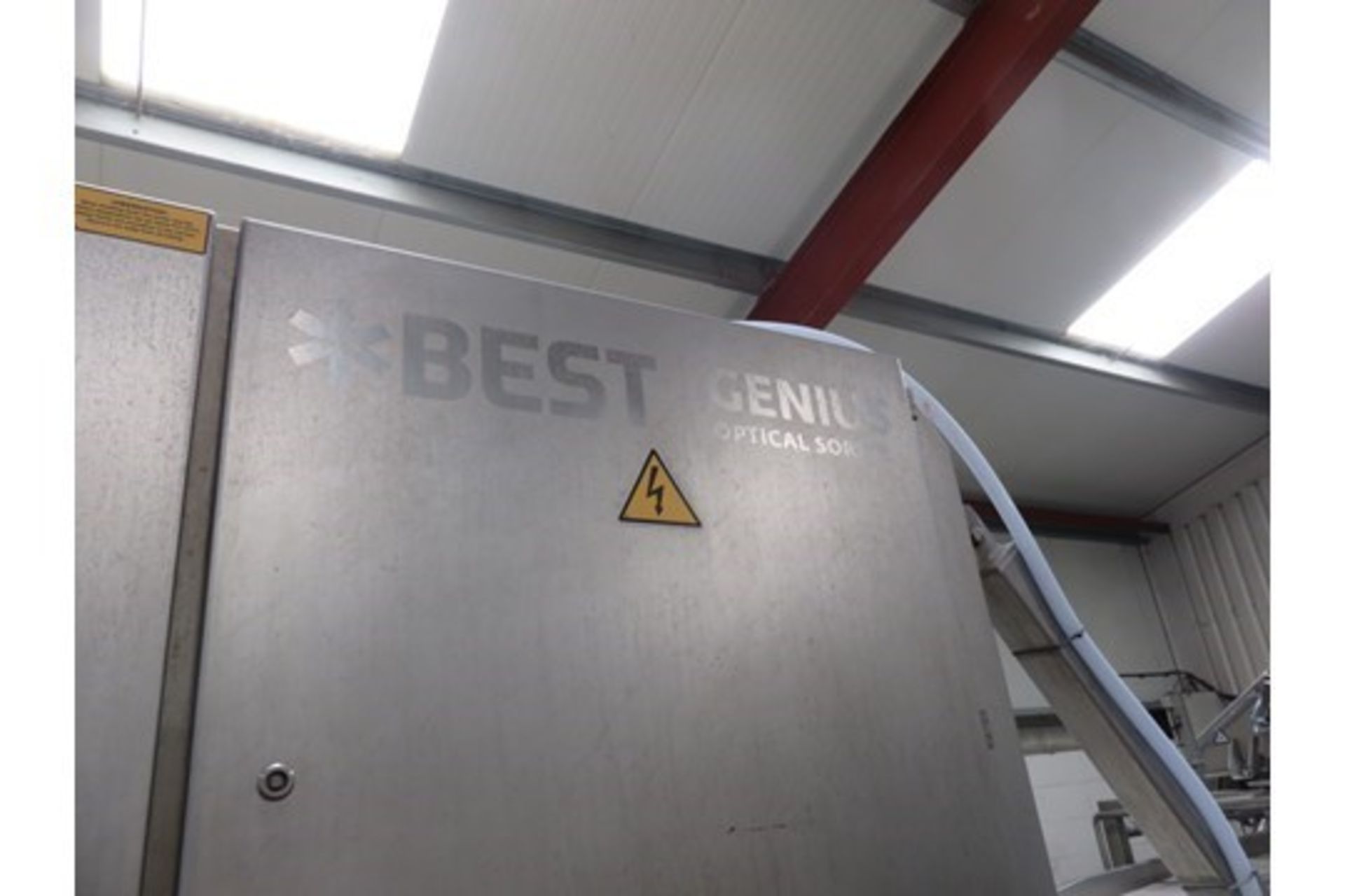 Best Genius Optical Sorter. Model 1600. Cost new £500K, as new, used for only 2 months Lift out £550 - Image 7 of 9