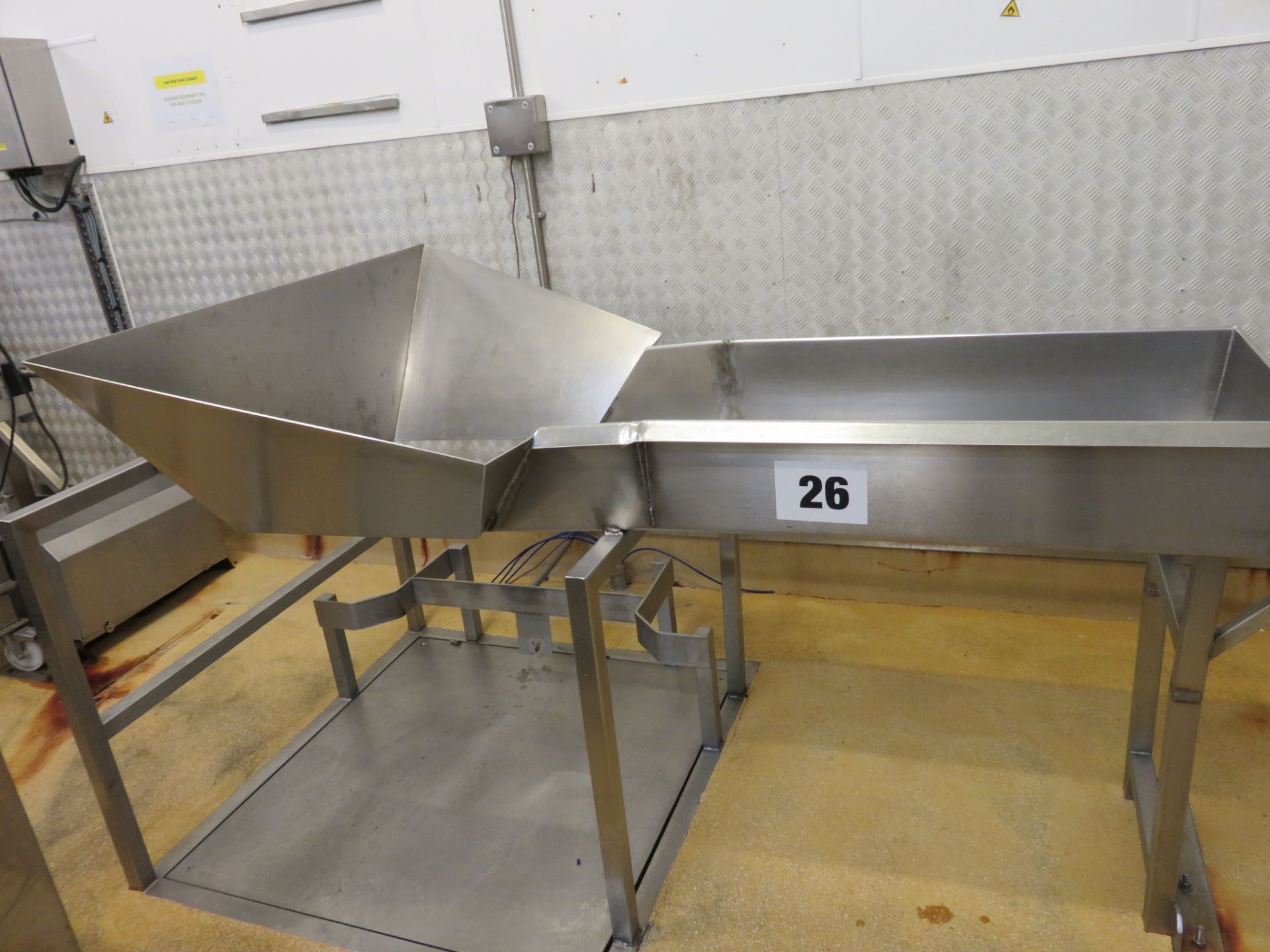 S/s Sorting Table 2200 mm x 1100 mm. Lift out £20