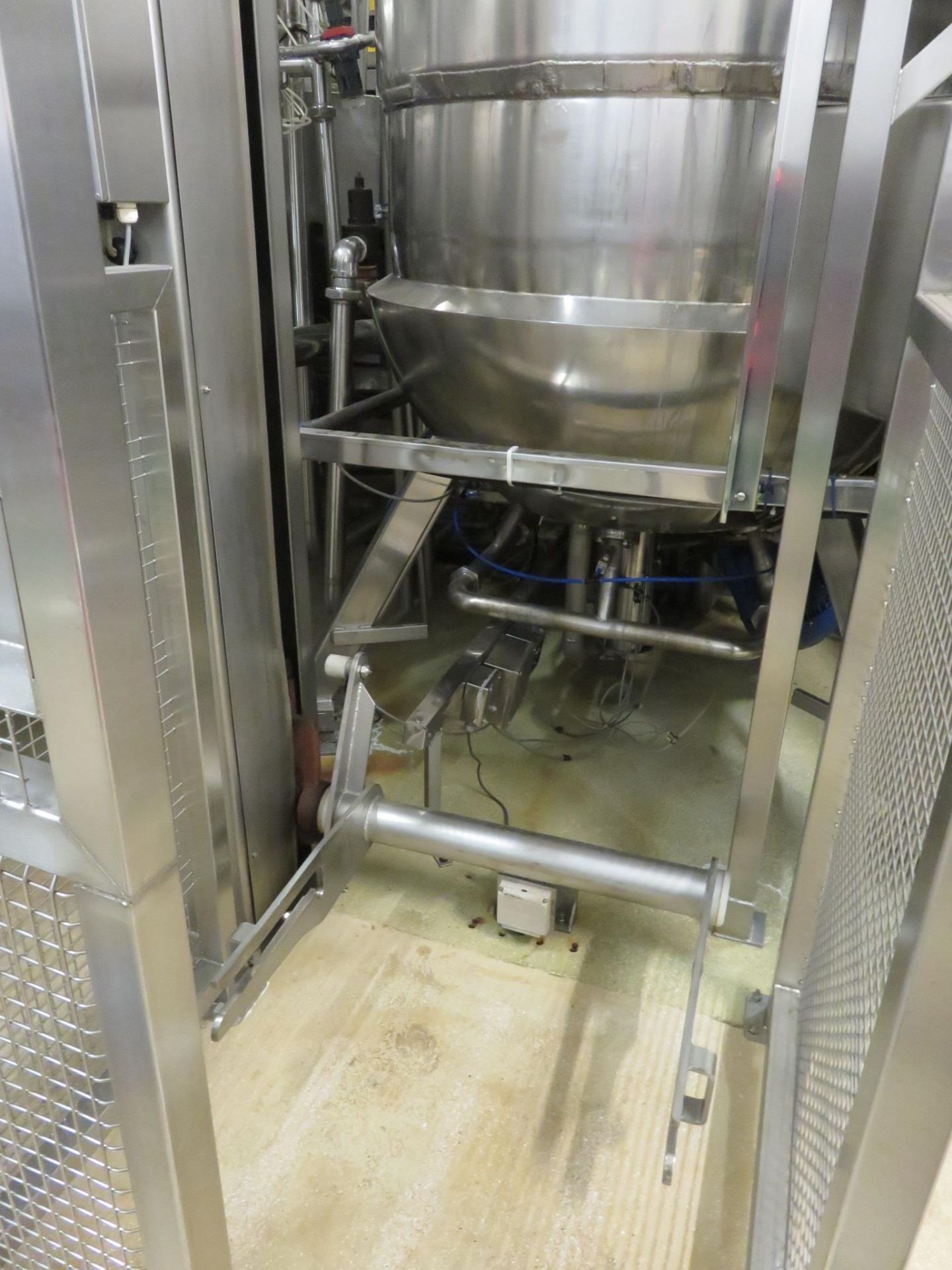 Complete Soup Plant by Guisti: 3 x Tanks 1200 litre; 1 x Tank 1500 litre (horizonta. Lift out £1,920 - Bild 11 aus 28