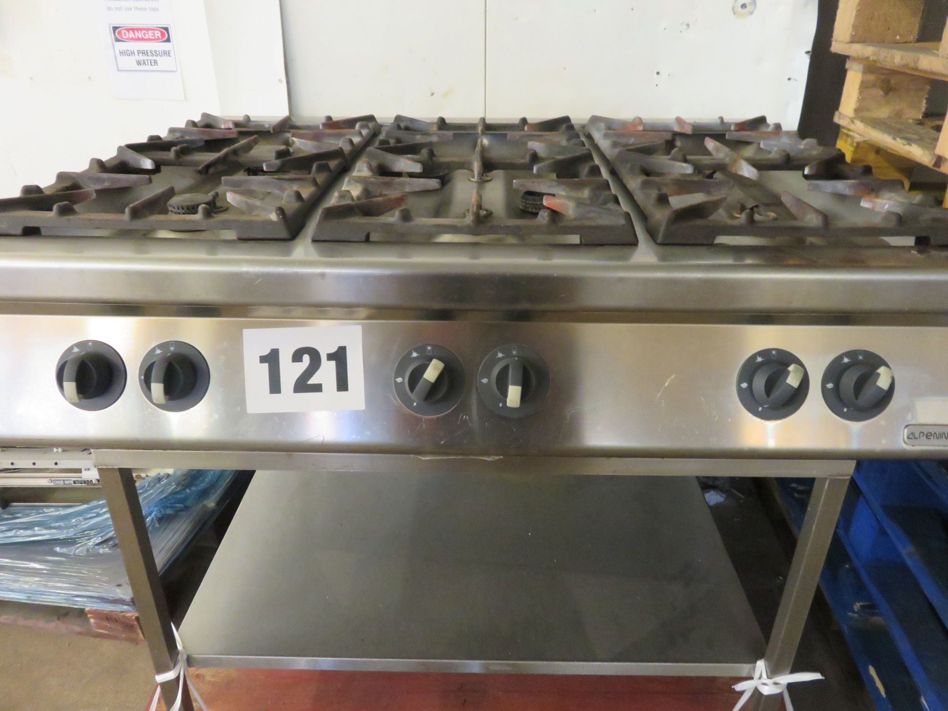 6 ring gas Cooker S/s with shelf by Penino. Lift out £40