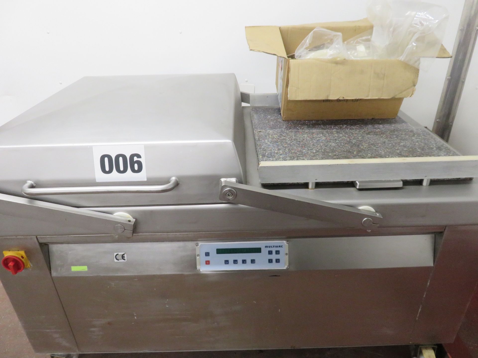 Multivac Double Chamber Vacuum Packer. 2 heat seal bars 650mm long. 750mm front to back Lift out £40 - Image 2 of 5