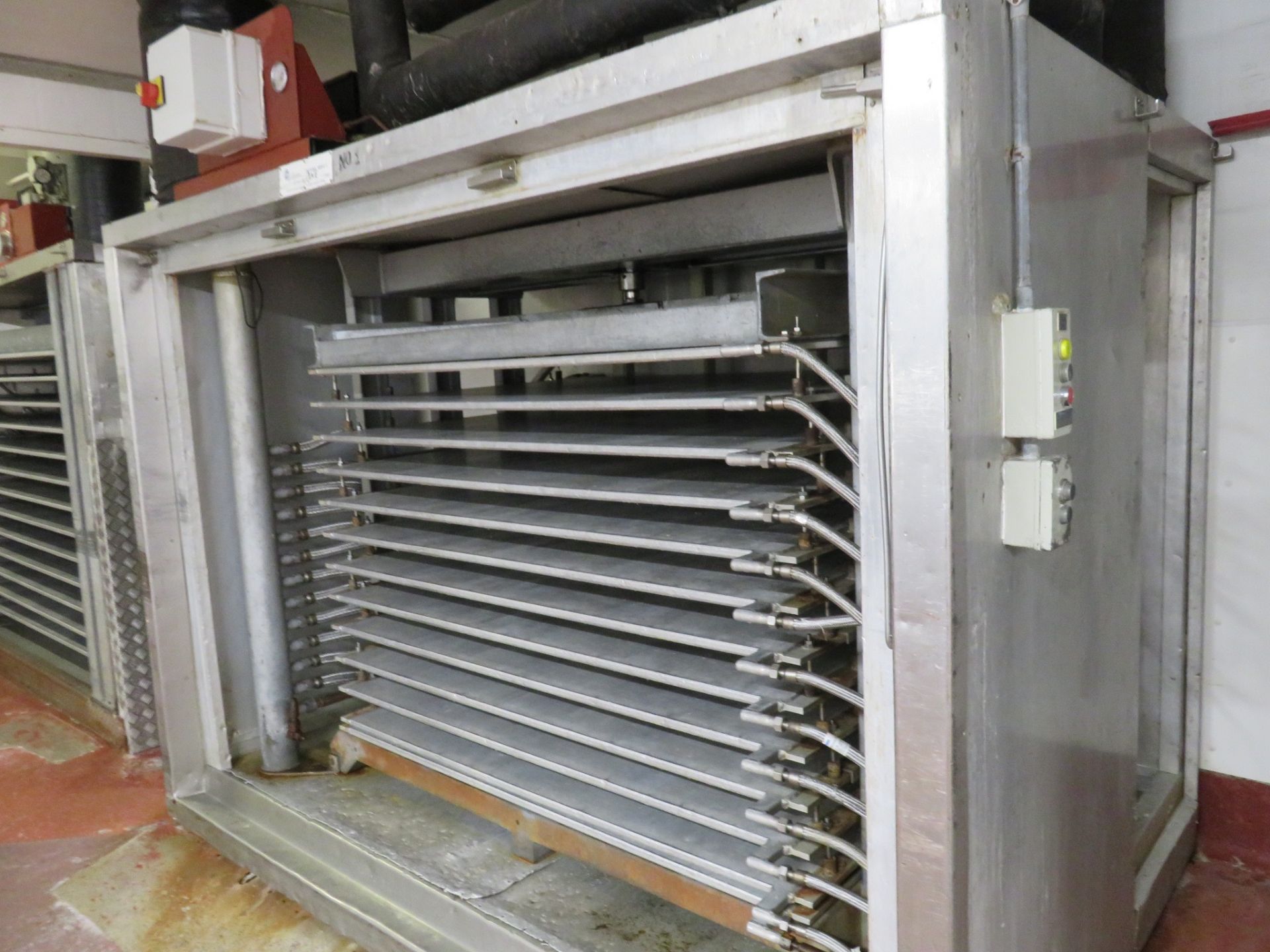 2 x APV Parafreeze Plate Freezers approx. 2.7 x 1.6 meters. 12 Station 1.1 x 1.6 meter Lift out £900 - Image 4 of 16