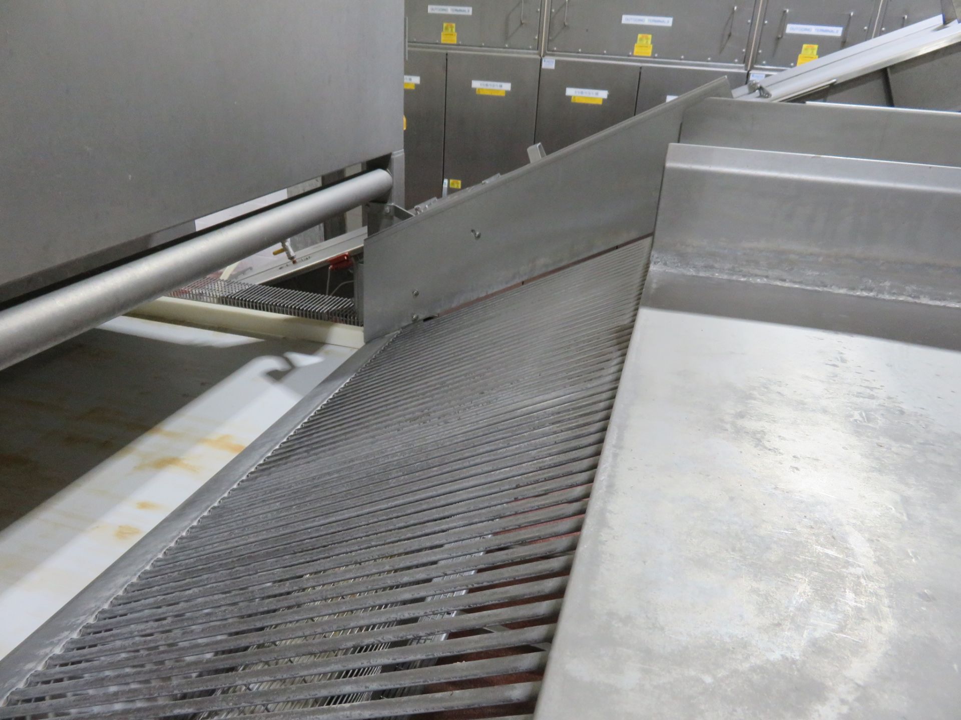 Vibratory Feeder approx. 2.4 meters long x 1.5 meters wide. LO £240 - Image 6 of 7