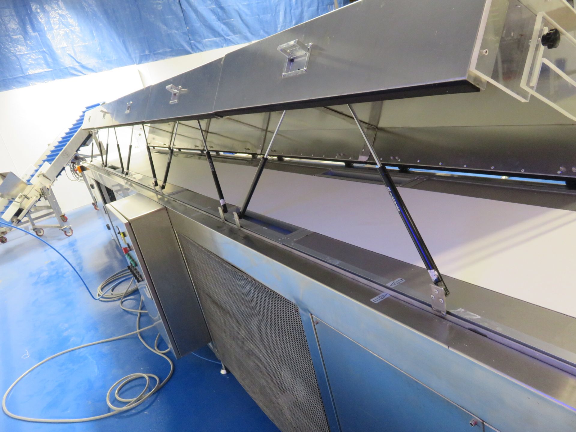 Refrigerated Chocolate Cooling Tunnel. Totally S/s. Brand New. Lift Out £150 - Image 2 of 8