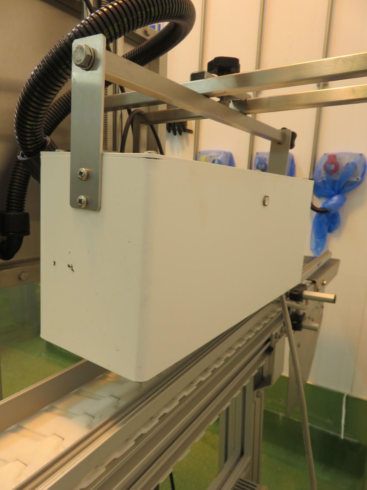 HF Technology induction sealing machine model MICS 2. LO £60. - Image 3 of 5