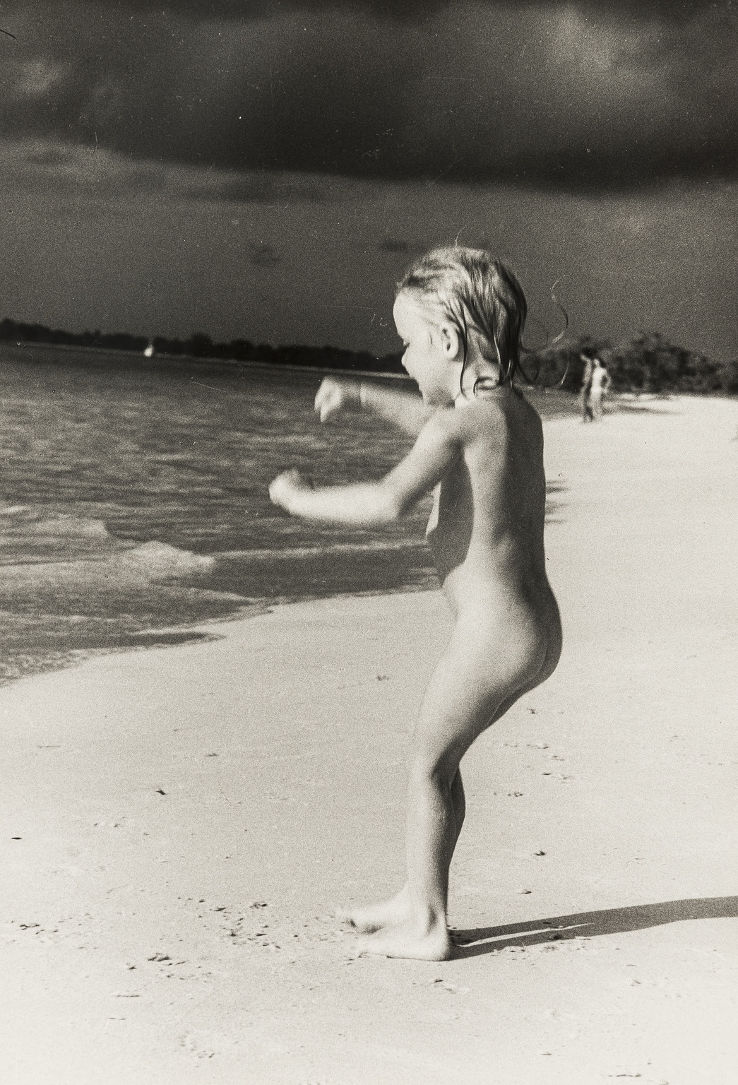 NO RESERVE Norman Parkinson (1913-1990) Young Stella McCartney Jumping, Two Photographs - Image 2 of 2