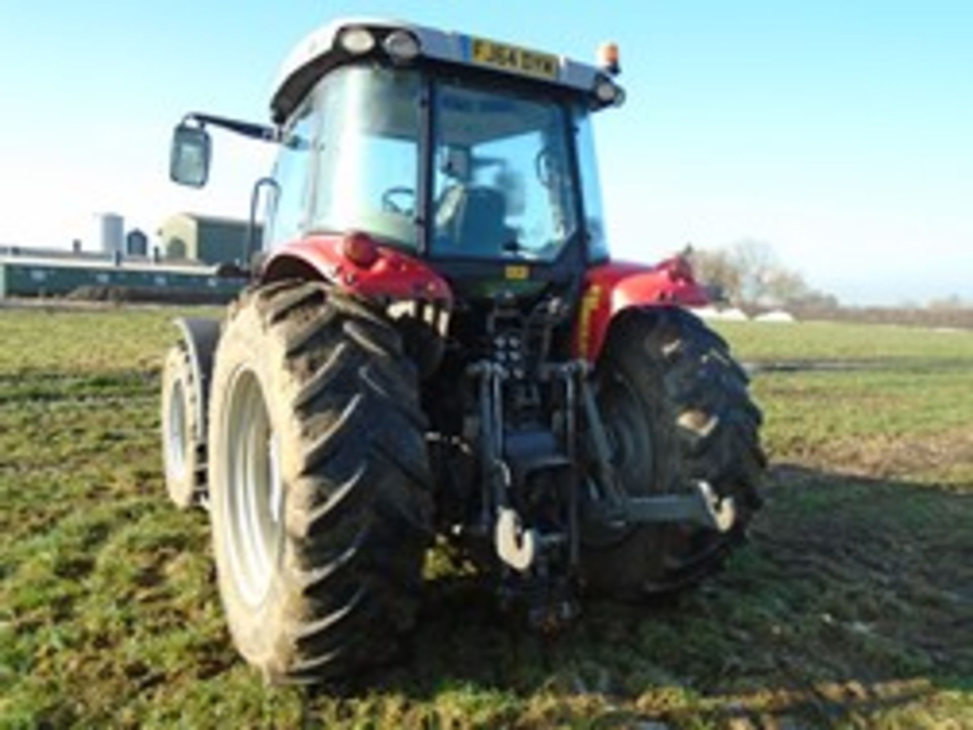 Massey Ferguson 5613 FJ64 DYM 1,130hrs, 40km/h, Dyna-4 transmission, air conditioning, USB radio, - Image 3 of 3