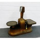 The Verity vintage scales by Vandomes, patent number 128378, to weigh 10lb, with pan but missing