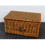 Wicker picnic basket, 32 x 63cm