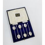 Set of six George V silver teaspoons, in fitted case, Birmingham 1923 (6)