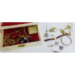 Jewellery box containing a quantity of vintage costume jewellery etc (a lot)