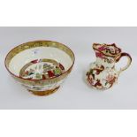 Wedgwood 'Willow' patterned pedestal bowl, together with a Mason's Mandalay red octagonal jug, (2)