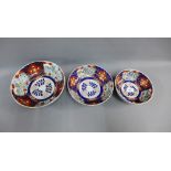 Set of three graduating Imari patterned bowls, largest diameter 26cm, (3)