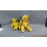 Two vintage teddy bears to include one with a growler, longest 60cm, (2)