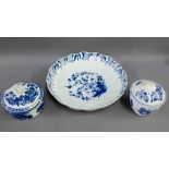Collection of 18th century blue and white Worcester to include a fluted dish, a butter tub and cover