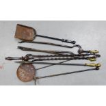 Quantity of steel and brass capped fireside implements (a lot)