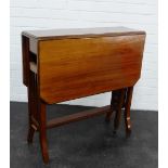 Mahogany Sutherland table, 75 x 77cm