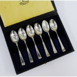 Set of six silver teaspoons, makers mark for Mappin & Webb, Sheffield 1945, in fitted box