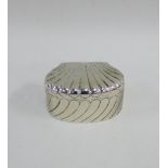 William Comyns silver shell shaped box with hinged lid, circa early 20th century, 6.5cm wide