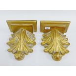 Pair of faux giltwood resin wall brackets 26cm high, (2)