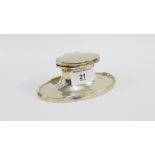 George V silver desk inkwell with glass liner, Birmingham 1929, 13cm