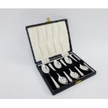 Set of six silver teaspoons, Sheffield 1951, in fitted case (6)