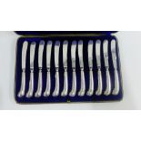 Cased set of twelve silver pistol handled butter knives, Sheffield 1933 (12)