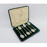 George V set of six silver teaspoons by Mappin & Webb, Sheffield 1918 (6)