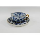 Continental porcelain blue and white cabinet cup and saucer, (2)