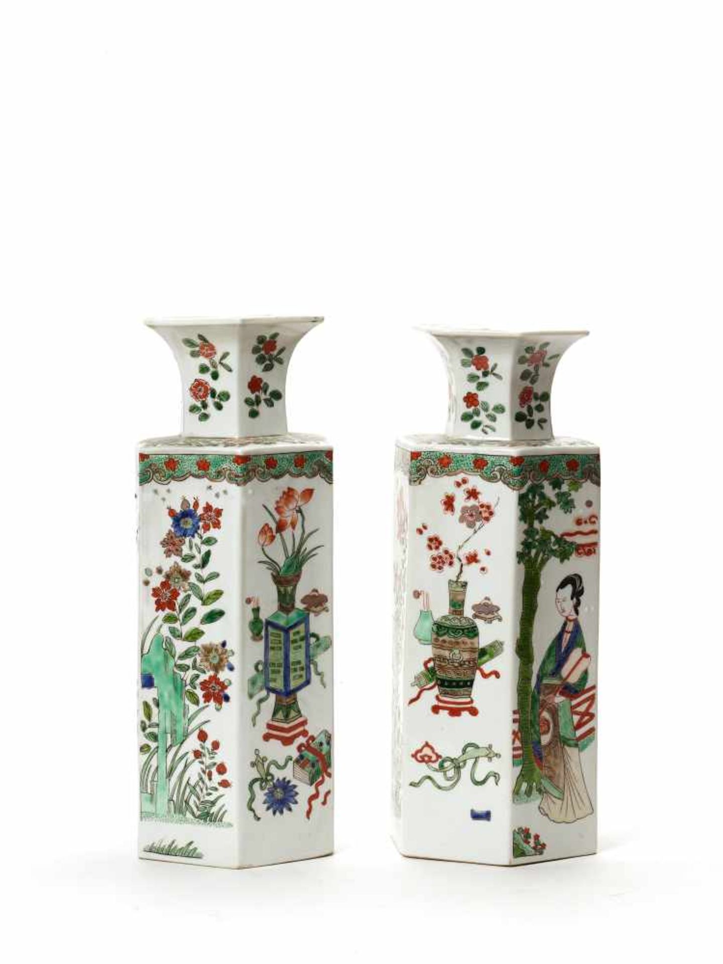 A PAIR OF CHINESE FAMILLE VERTE PORCELAIN VASES, 19TH CENTURYFamille verte porcelainChina, 19th - Bild 4 aus 5