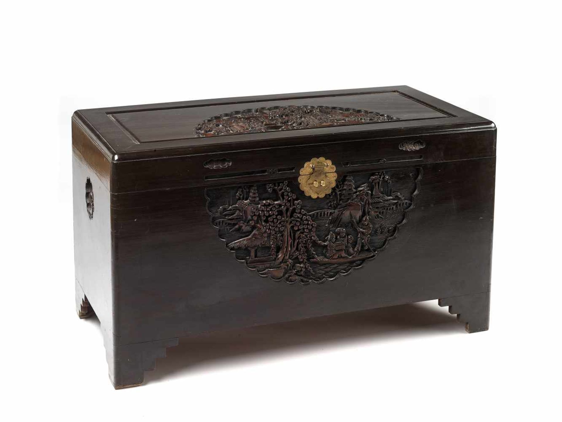 A LARGE CHINESE HARDWOOD CHEST, LATE QING DYNASTY – REPUBLIC PERIODCarved from solid hardwood,