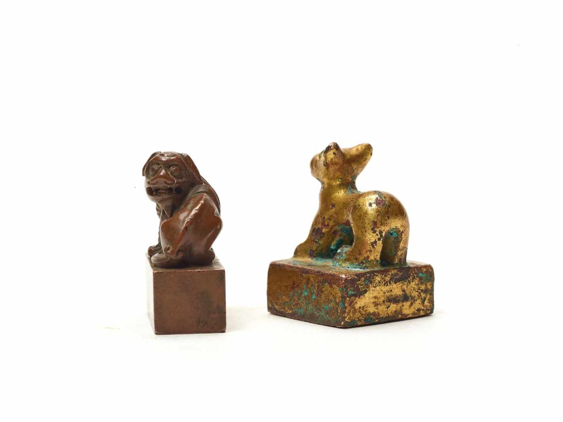 TWO CHINESE SEALS, HAN DYNASTY AND LATERGilt bronze and copper bronzeChina, Han dynasty and laterOne - Image 3 of 5