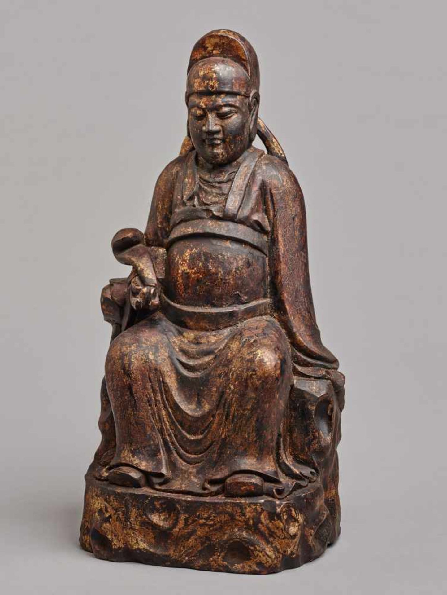 DEIFIED HIGH OFFICIALWood with gildingChina, Qing dynasty (1644-1912) A decorative sculpture of a