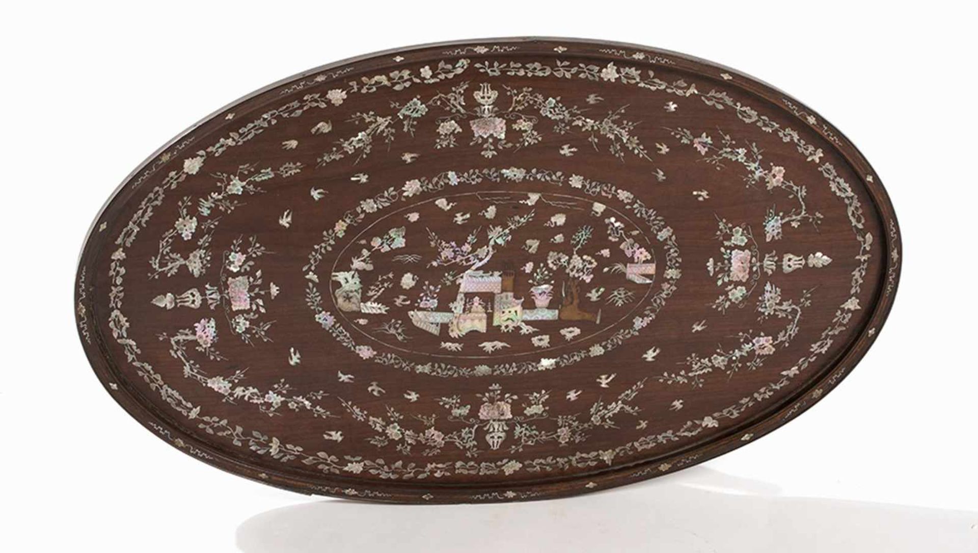 LARGE, OVAL WOODEN TRAY WITH MOTHEROF PEARL INLAYSWood, mother of pearl inlays China, 19th/early