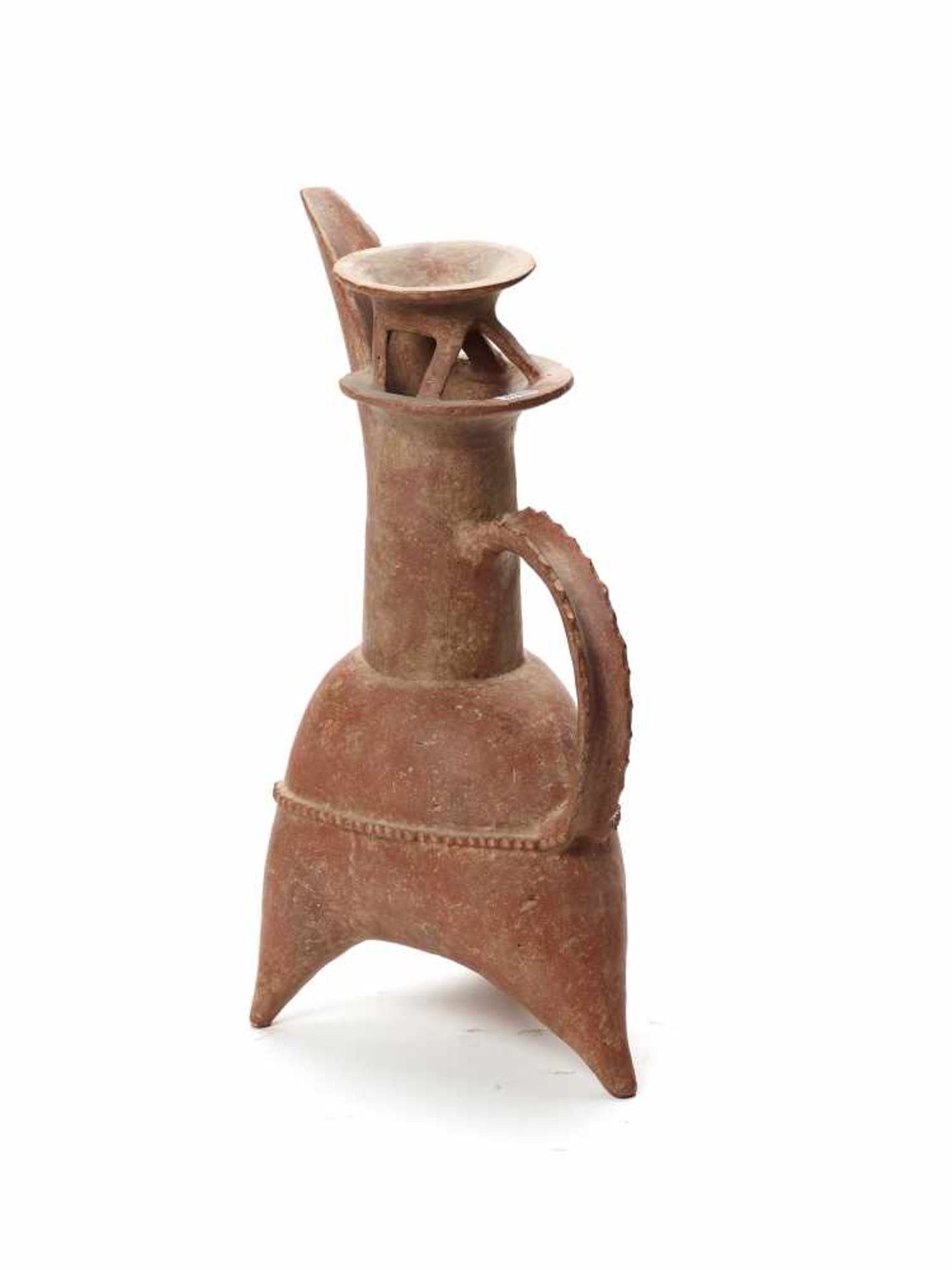 A CHINESE GUI TRIPOD VESSEL – C. 2800-2400 BC.CeramicChina, Dawenkou Culture, Neolithic period, c. - Image 3 of 4