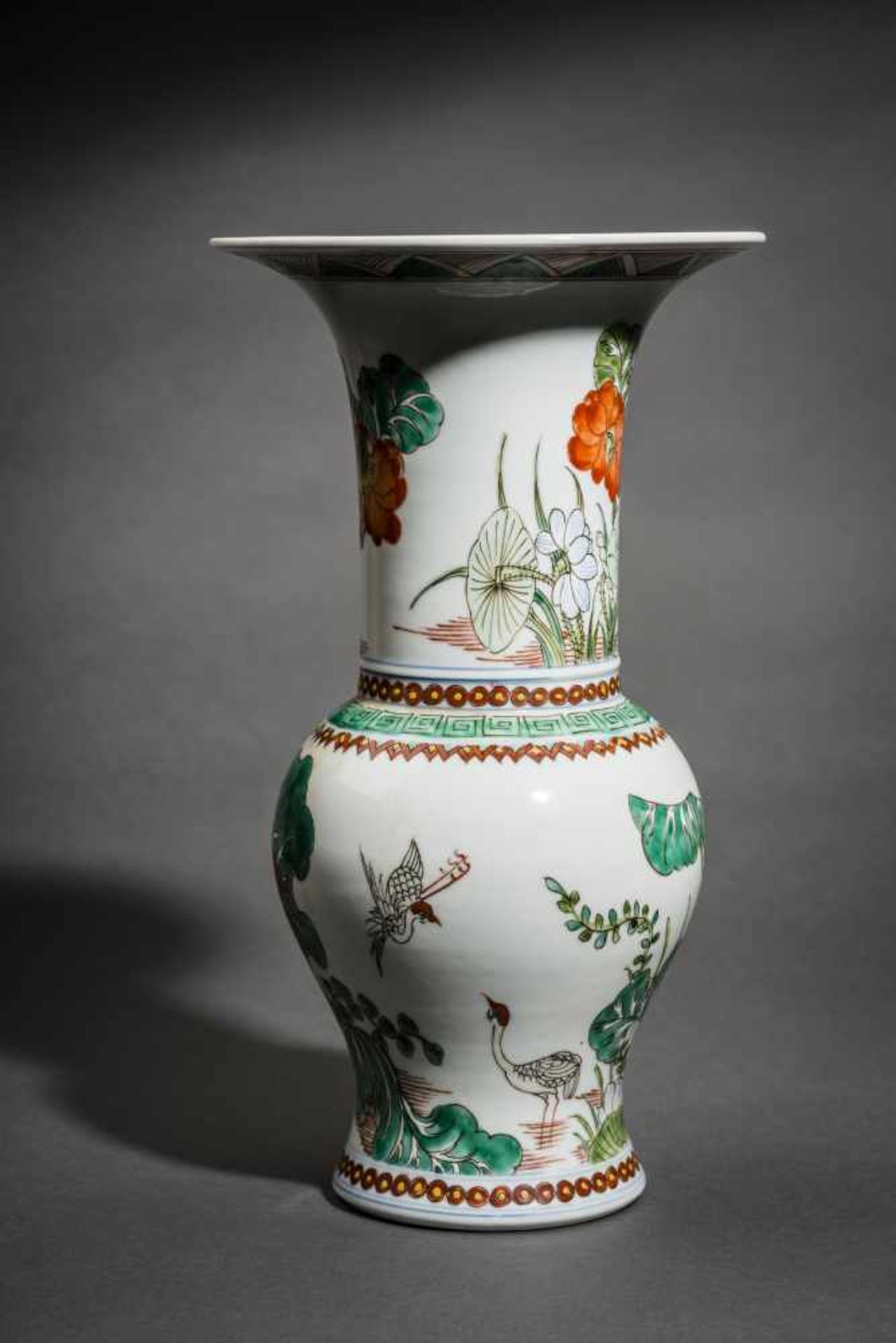 VASE WITH LOTUS AND SMALL CRANESPorcelain with enamel pain China Baluster-shaped with particularly - Image 3 of 5