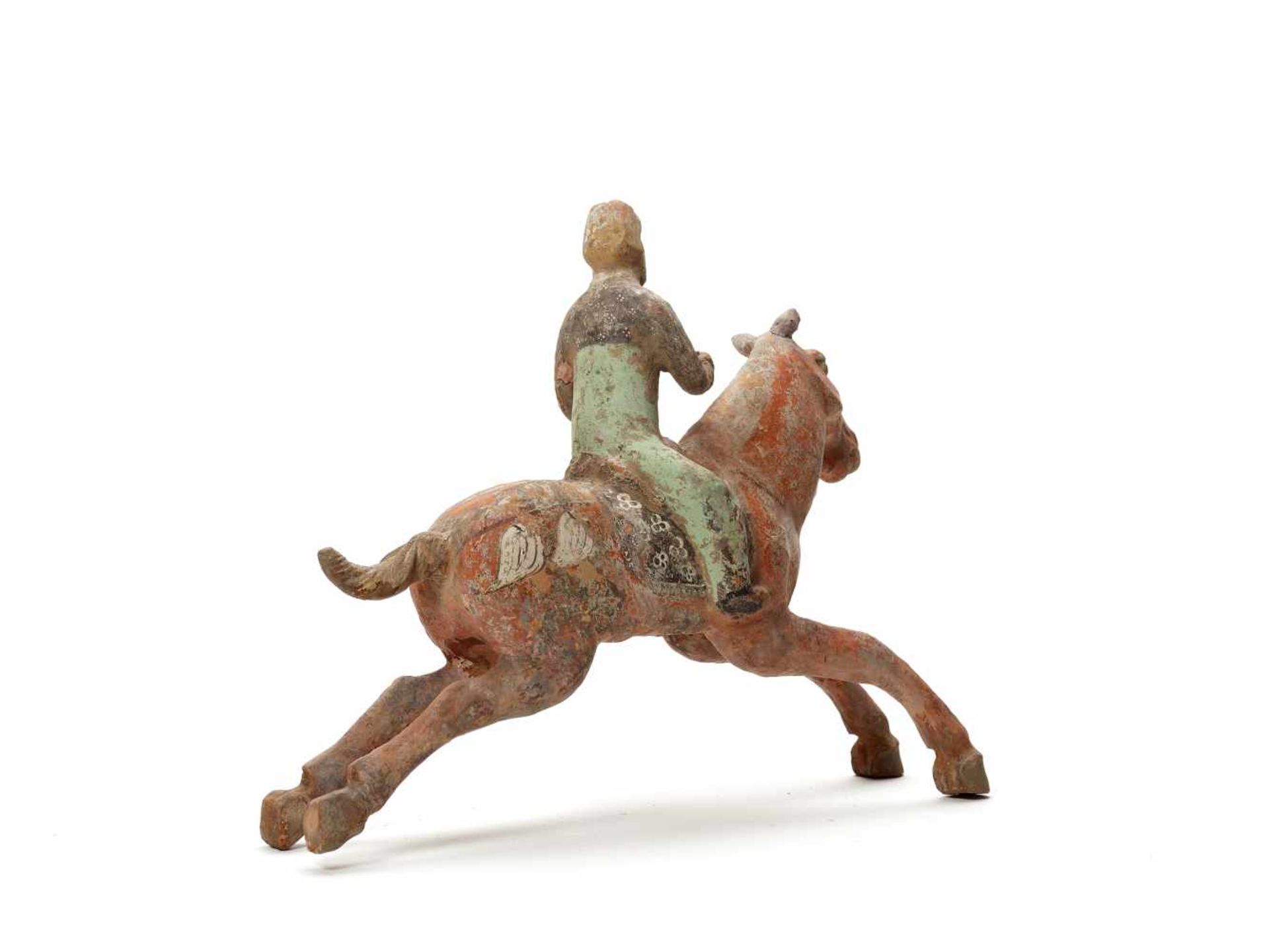 A RARE TERRACOTTA POLO RIDER, TANG DYNASTY (618-907)The skillfully modeled statue with remainders of - Image 4 of 4