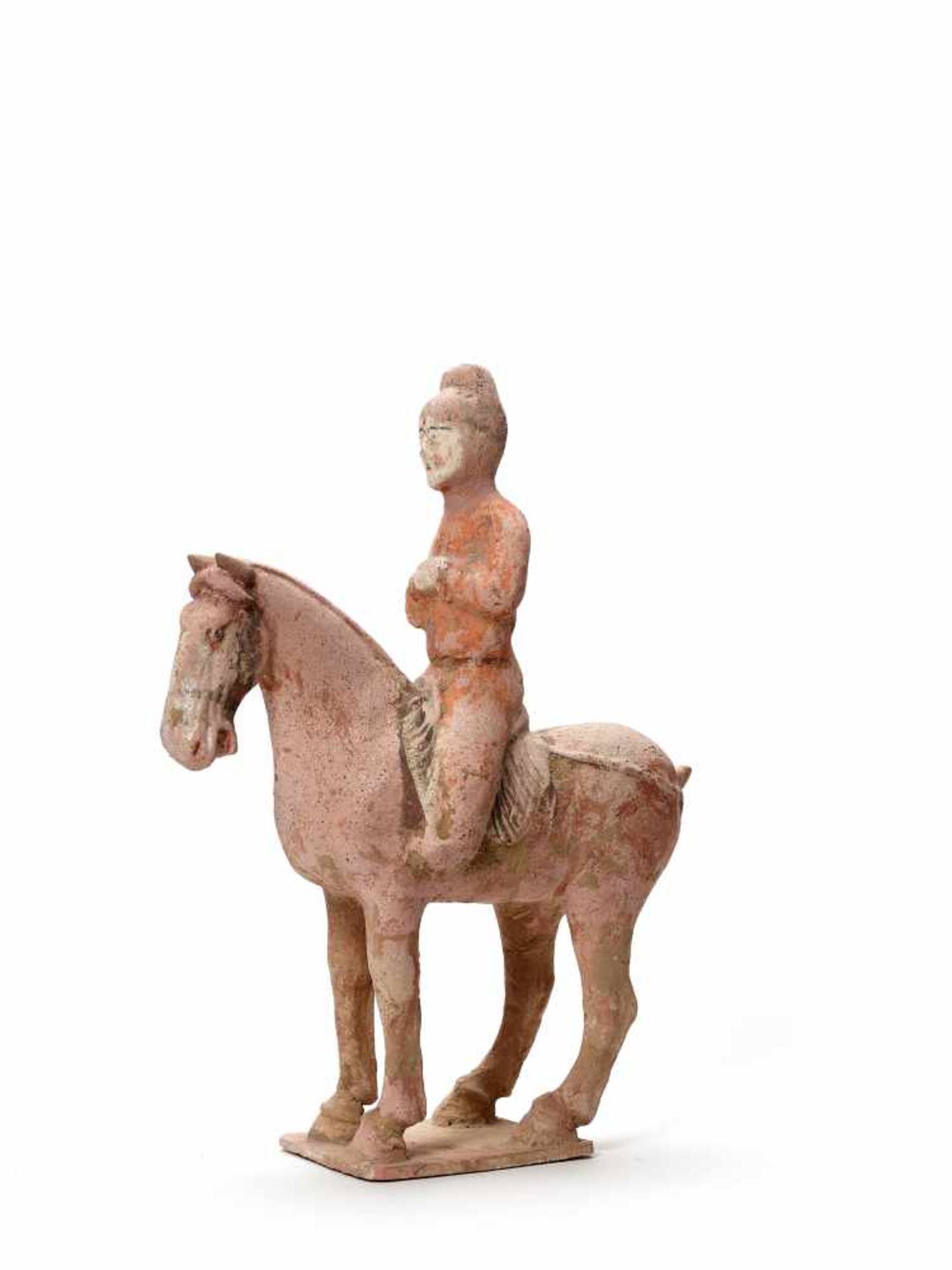 A LARGE TERRACOTTA RIDER ON HORSE, TANG DYNASTY (618-907)The subtly modeled statue with remainders - Image 2 of 3