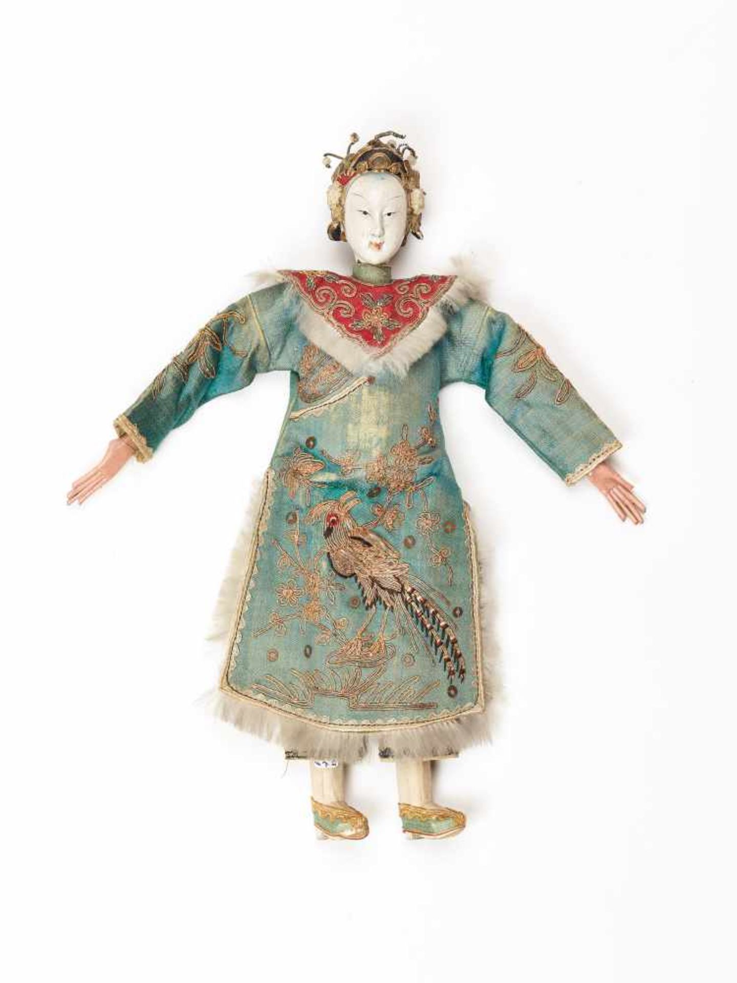 A PRECIOUS CHINESE PUPPET OF A MANCHU COURT LADY, QING DYNASTYWood, lacquer, fabric, silk, metal